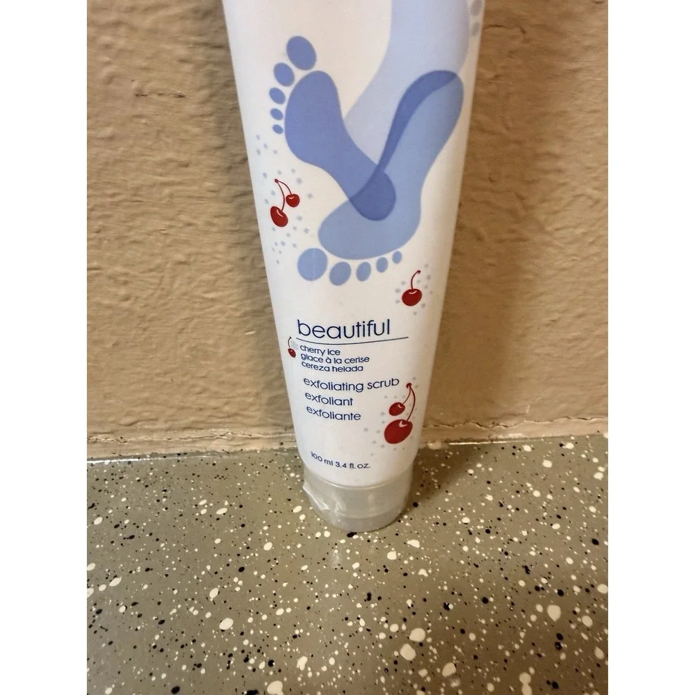 Avon Foot Works‎ Beautiful  Cherry Ice Exfoliating Scrub 3.4 oz.